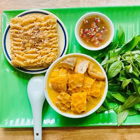 Hình ảnh Mì gói phá lấu bò 120g ( phần lớn)