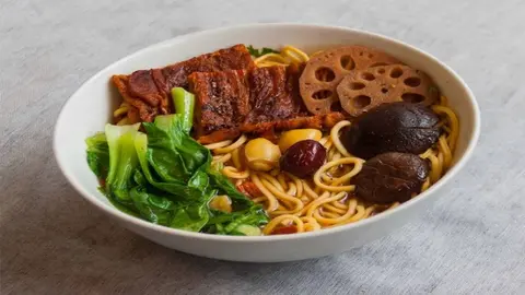 Hình ảnh Mì vịt tiềm(không bột ngọt)
