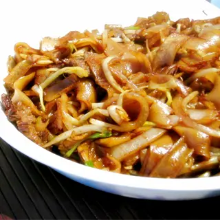 Hình ảnh Hủ tiếu xào bò xào khô