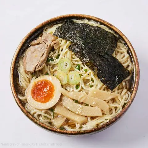 Hình ảnh Mì ramen thịt bò - trứng