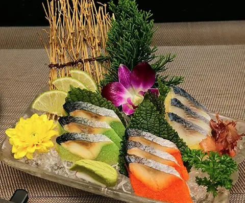 Hình ảnh Sashimi cá trích ép trứng