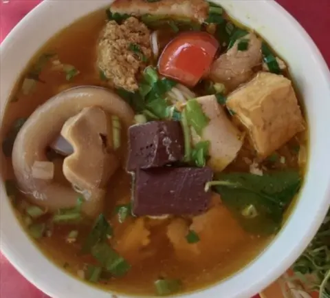 Hình ảnh Bún riêu đặc biệt