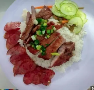 Hình ảnh Cơm sườn lạp xưởng