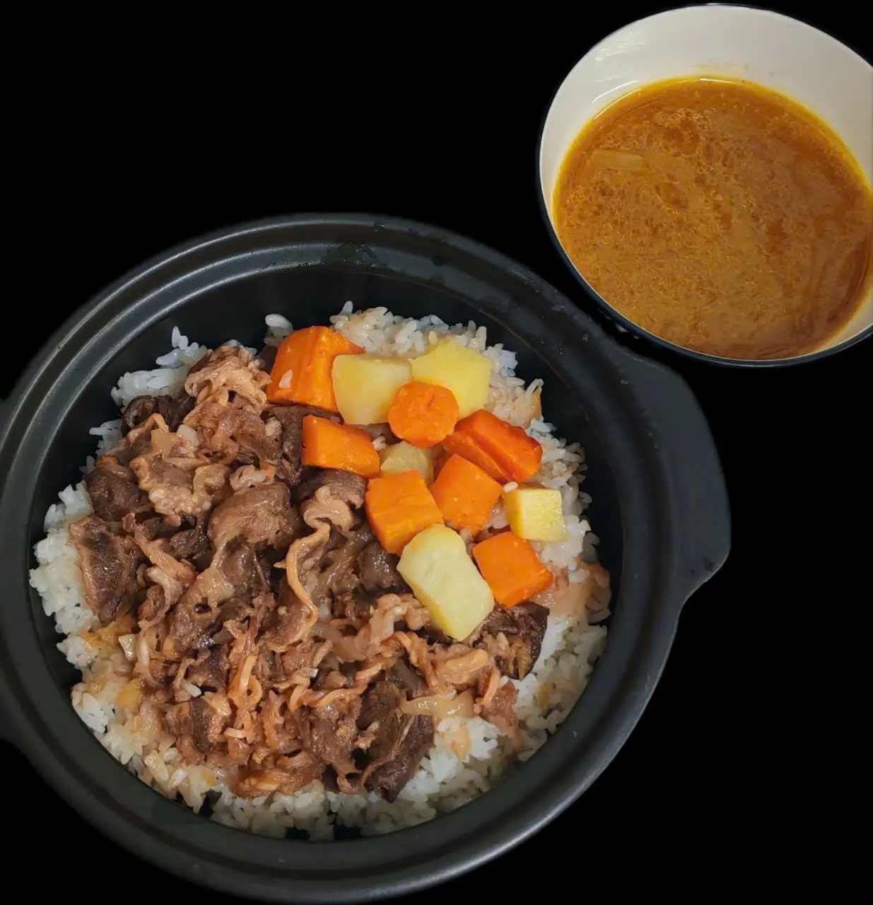 Hình ảnh Cơm Cà Ri Bò Hầm