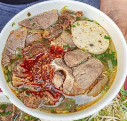 Hình ảnh Bún nạm tái gân