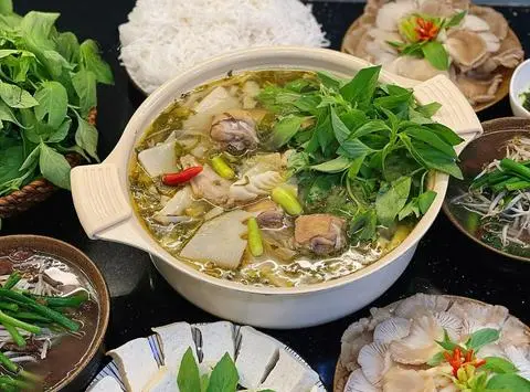 Hình ảnh Lẩu gà lá é phần 1 - 2 người