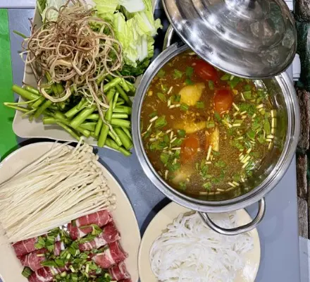Hình ảnh Lẩu bò kim châm