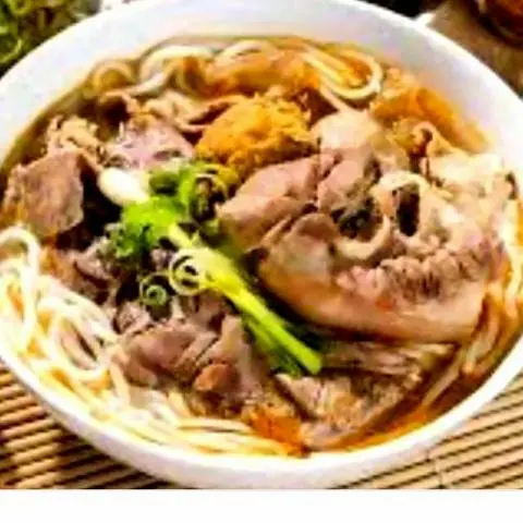 Hình ảnh Bún Giò bò chả