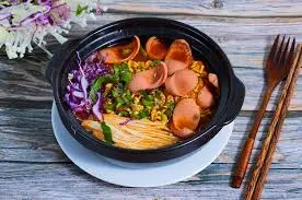 Hình ảnh Mì cay xúc xích - chả + cá viên