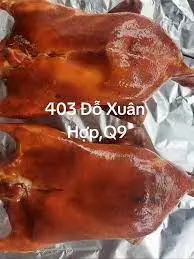 Hình ảnh 1 con vịt quay da giòn
