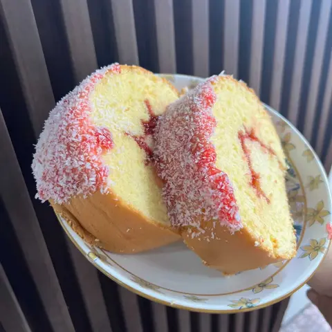 Hình ảnh Bánh dâu dừa