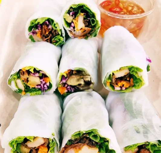 Hình ảnh Phở cuốn nấm - rau củ
