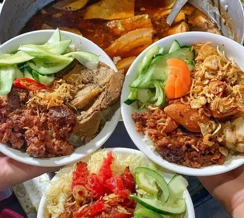 Hình ảnh Xôi mặn thịt chả