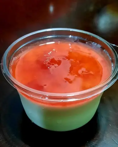 Hình ảnh Panna cotta vị dâu