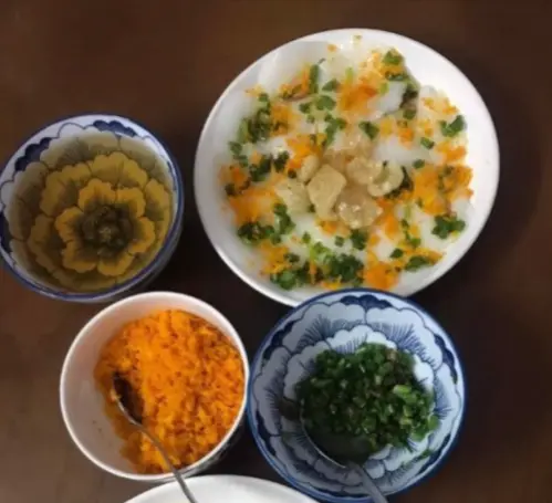 Hình ảnh Bánh bèo tôm cháy Huế