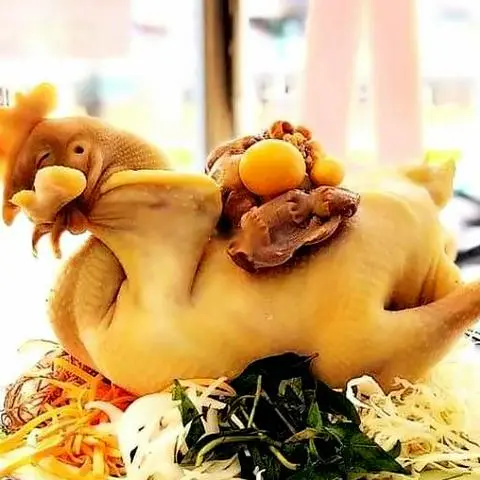 Hình ảnh Gà cúng - cháo - lòng - gỏi