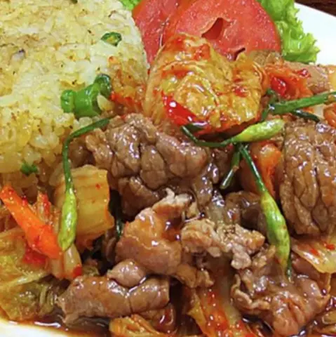 Hình ảnh Cơm chiên bò xào cải