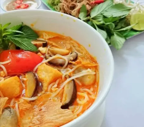 Hình ảnh Bún chả giò chay