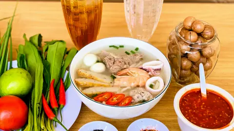 Hình ảnh Bánh canh thập cẩm