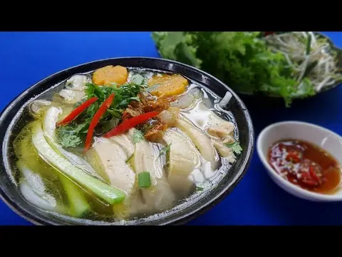 Hình ảnh Bánh canh gà xé