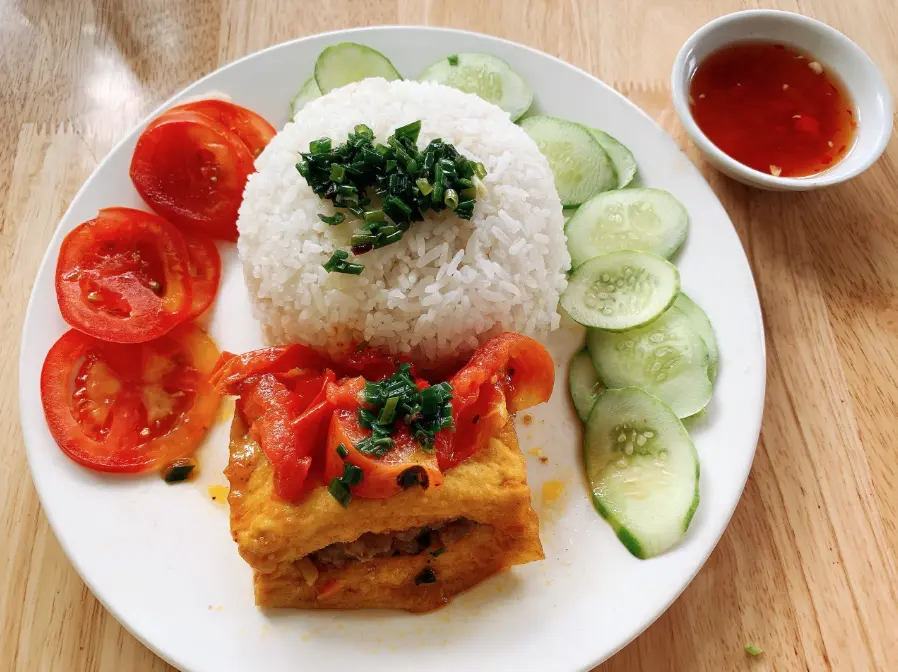 Hình ảnh Cơm đậu hũ dồn thịt