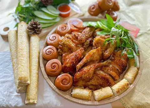 Hình ảnh Gà nướng nguyên con cô đơn