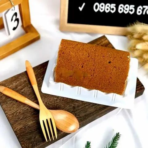 Hình ảnh Bánh bông lan cuộn socola