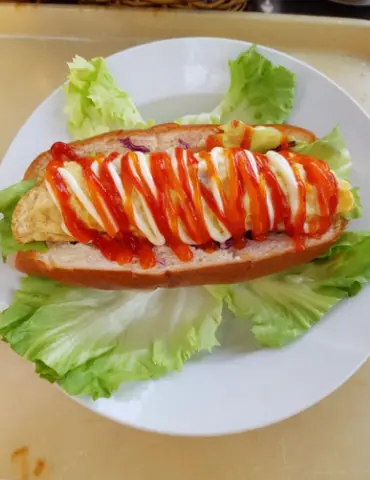 Hình ảnh Hotdog eggs sausage rolls