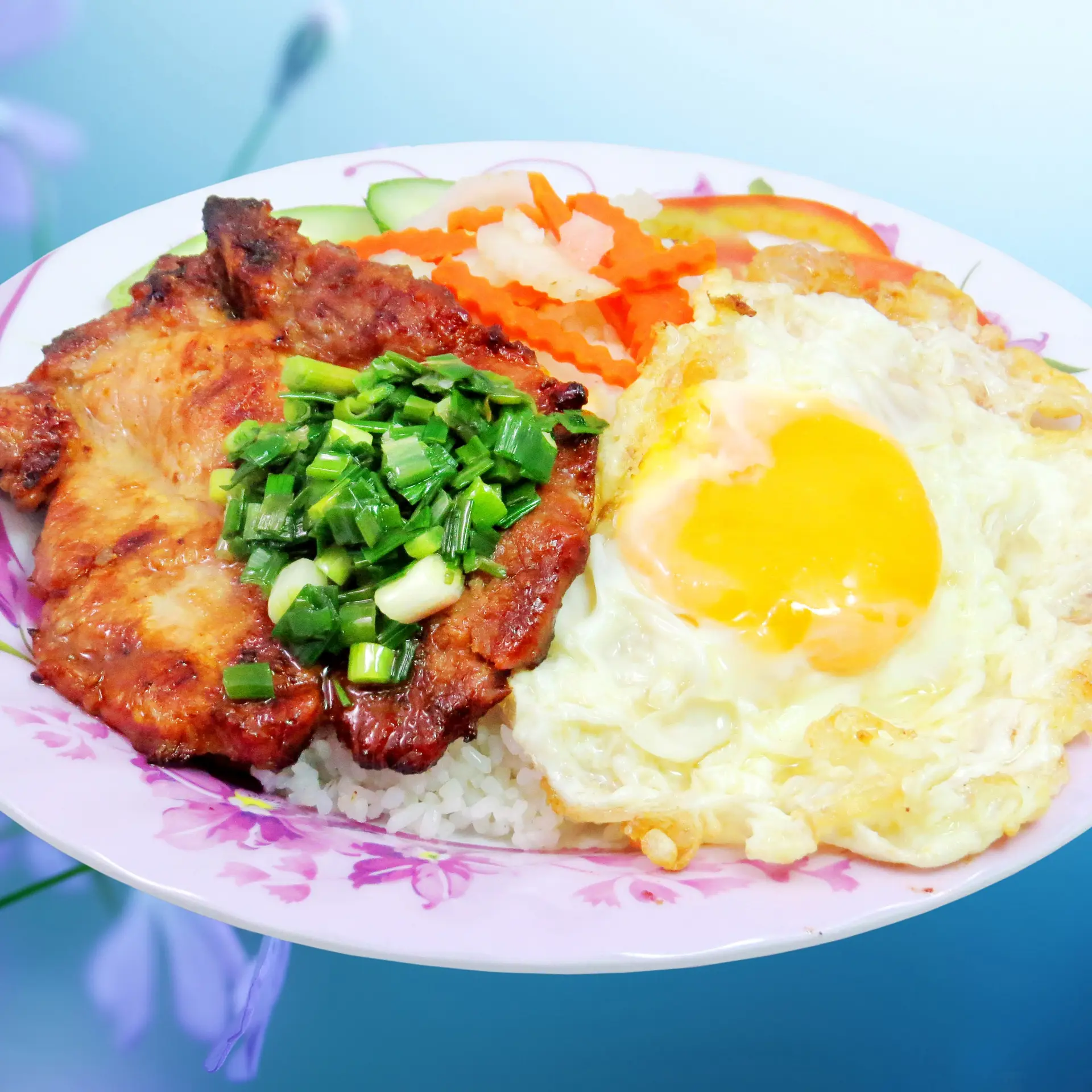Hình ảnh Cơm sườn - ốp la