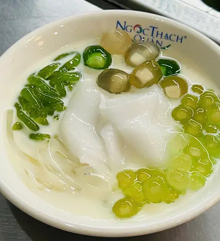 Hình ảnh Dừa non lá nếp