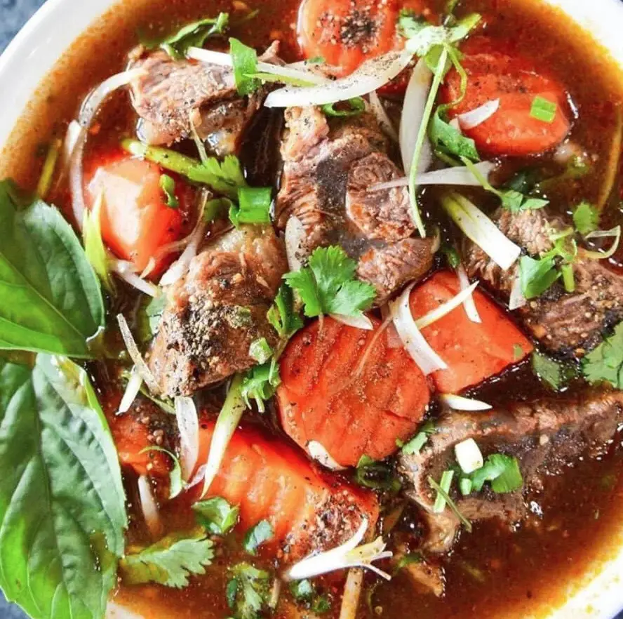 Hình ảnh Bò kho bánh mì