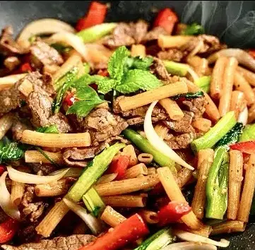 Hình ảnh Nui xào bò