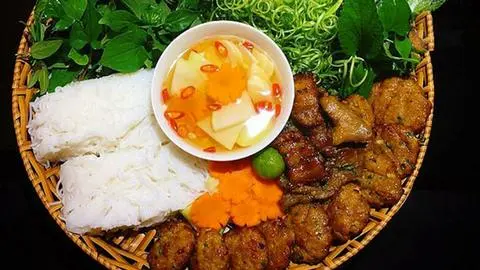Hình ảnh Bún chả băm