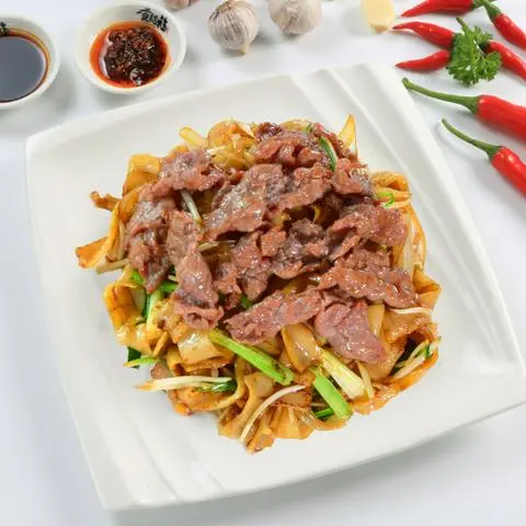 Hình ảnh Hủ tiếu xào bò khô