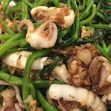 Hình ảnh Mực xào rau muống