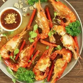 Hình ảnh Tôm càng xanh bơ cay 300gr-350gr