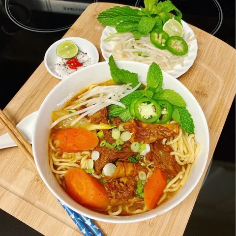 Hình ảnh Mì tươi bò kho