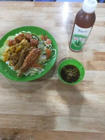 Hình ảnh Cơm thập cẩm - đùi gà - sâm nha đam