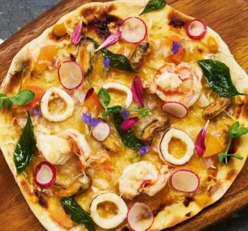 Hình ảnh Seafood pizza