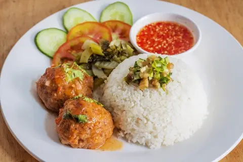 Hình ảnh Cơm Sườn Xíu Mại