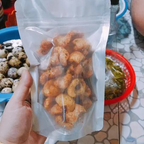 Hình ảnh Da heo chiên rim mắm