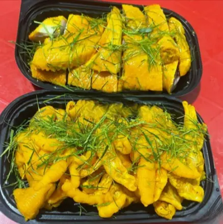Hình ảnh Combo 2 con gà bỏ đầu chân