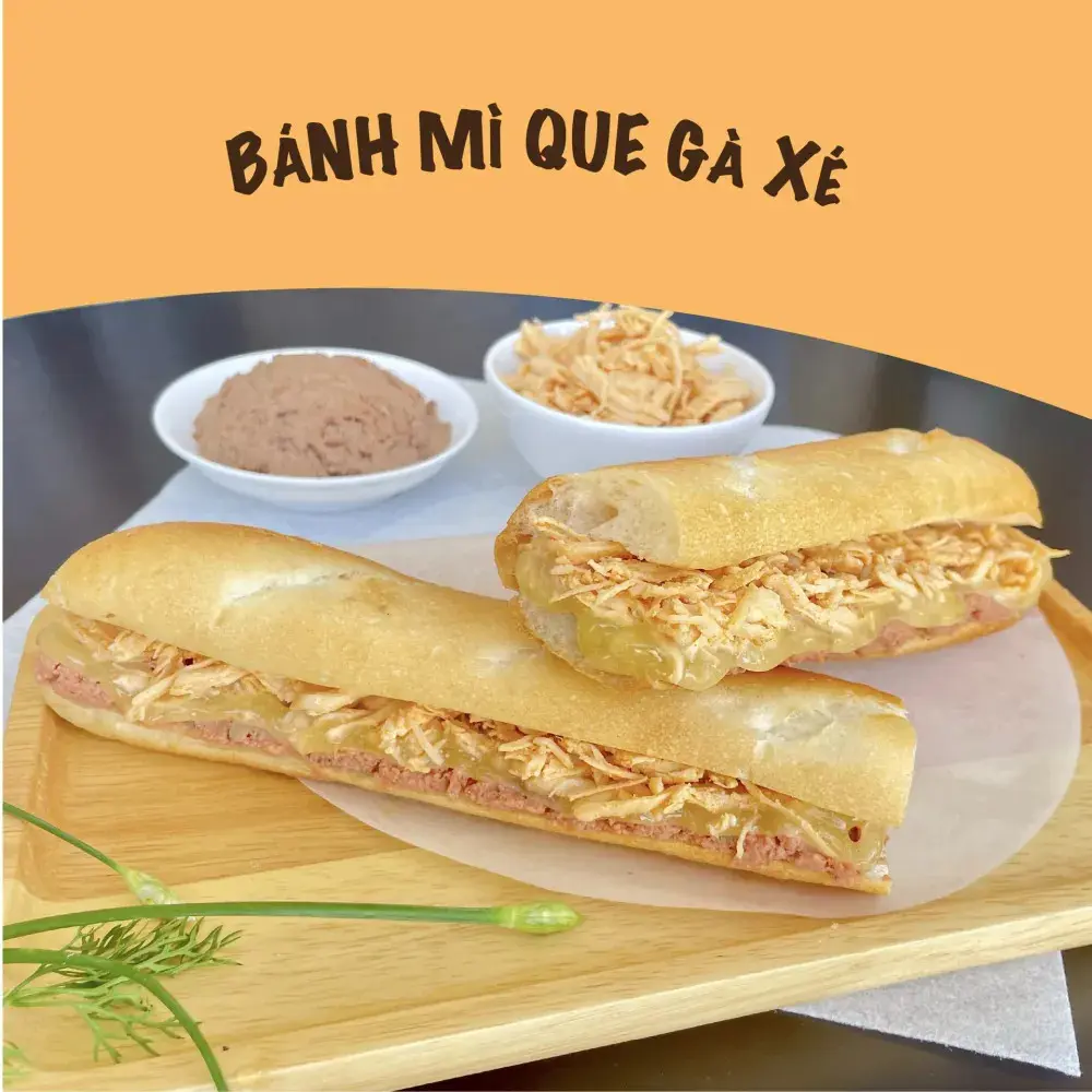 Hình ảnh Bánh Mì Que Gà Xé
