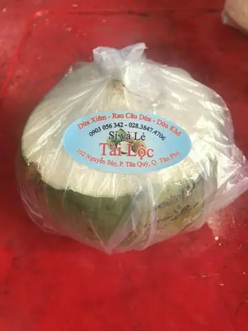 Hình ảnh Rau câu dừa nguyên vỏ xanh