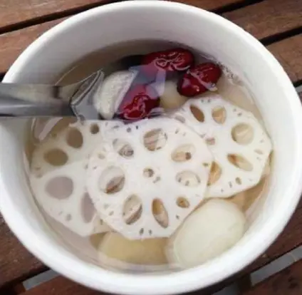 Hình ảnh Chè củ năng củ sen