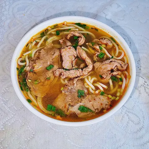 Hình ảnh Bún bò tái