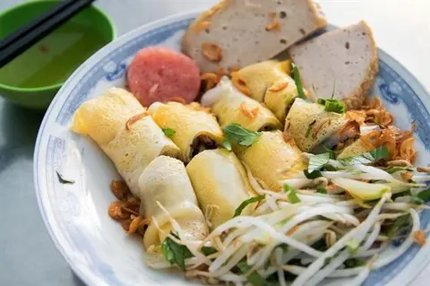 Hình ảnh Bánh Ướt Trứng
