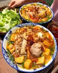 Hình ảnh Bún riêu tóp mỡ mọc giòn đầy đủ