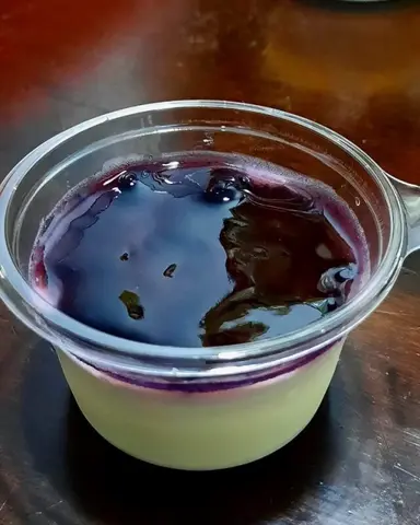 Hình ảnh Panna cotta vị việt quất