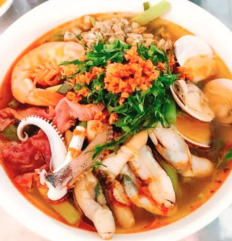 Hình ảnh BÚN THÁI Xệ hải sản Thập Cẩm